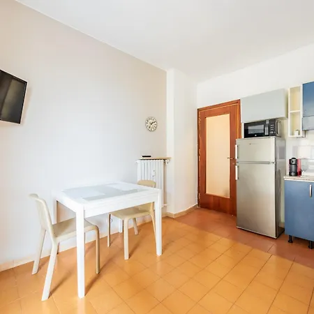Apartment Miramare House Sanremo